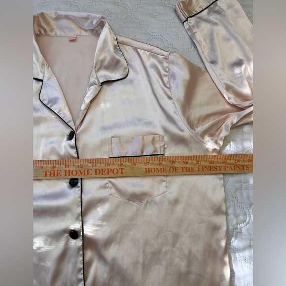 Blush Pink Satin Pajama Set Women’s Large Button Down Top & Pants - Picture 9 of 15